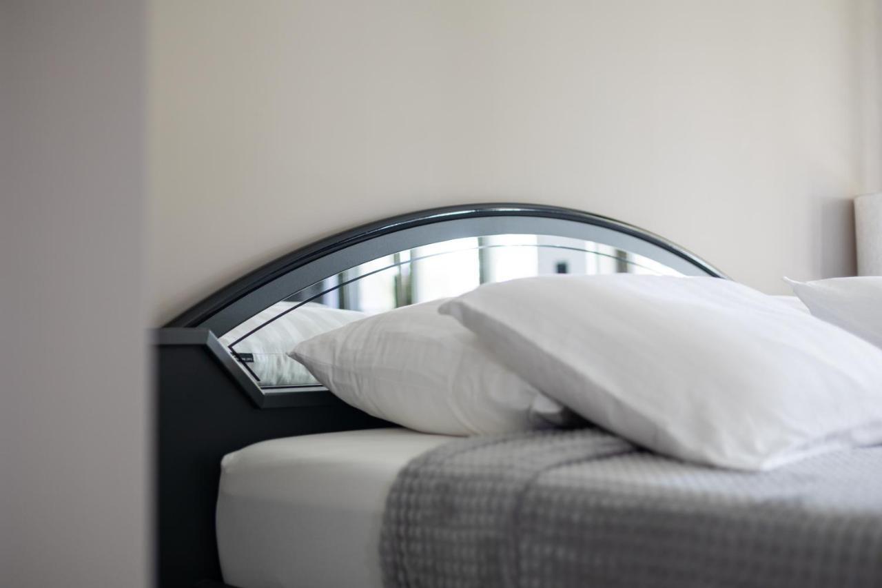 Luxury Room With King Size Bed ดอร์เดรคท์ ภายนอก รูปภาพ